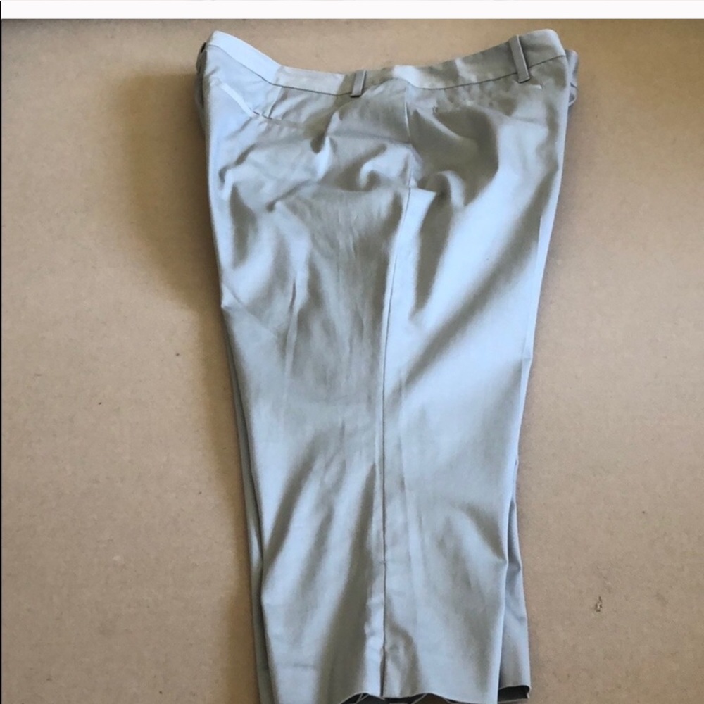Capri pants